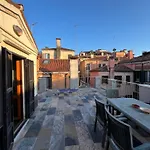 Paradiso Veneziano - 2 Bedrooms Flat With Private Terrace