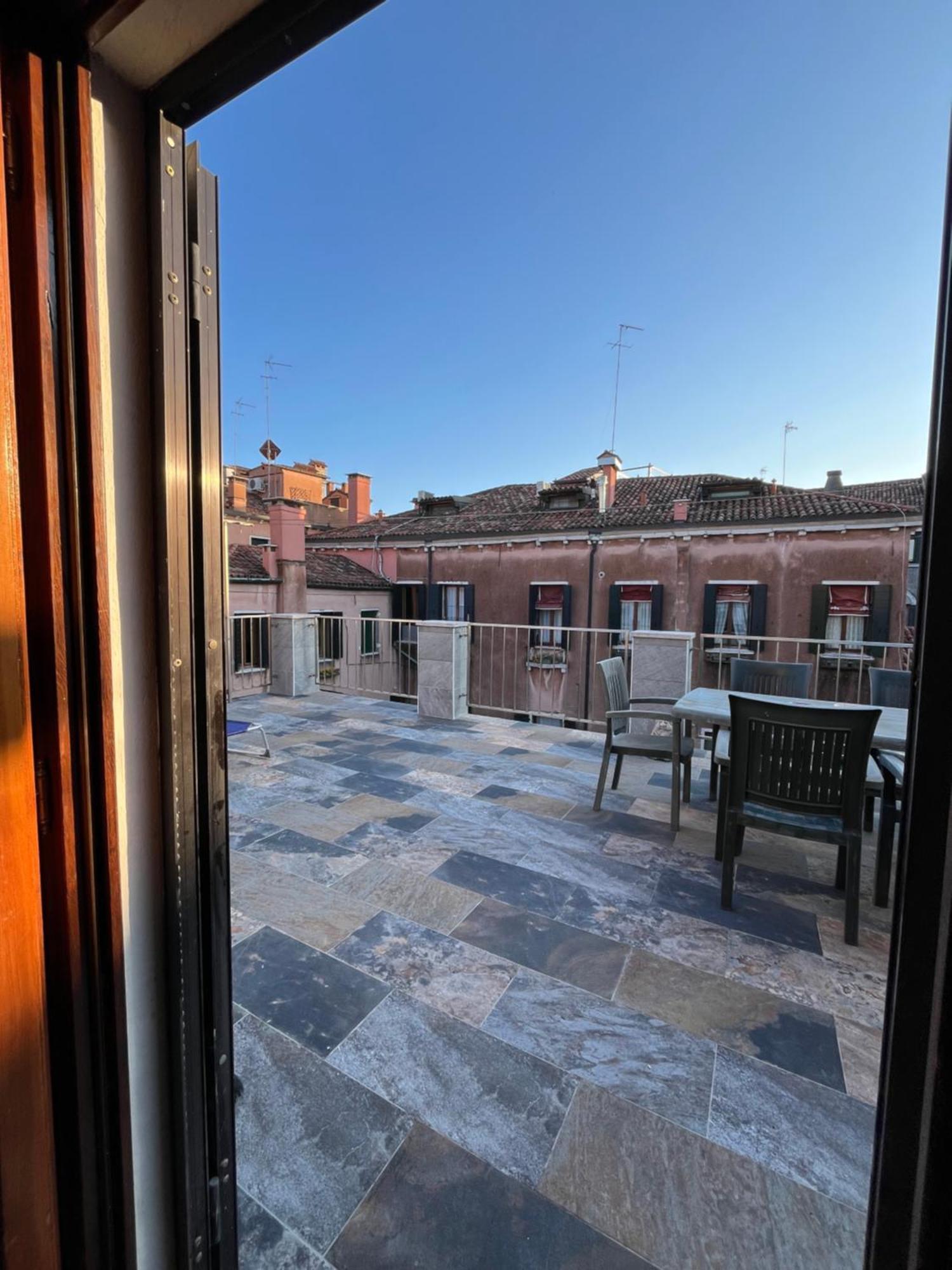 Paradiso Veneziano - 2 Bedrooms Flat With Private Terrace Apartamento *