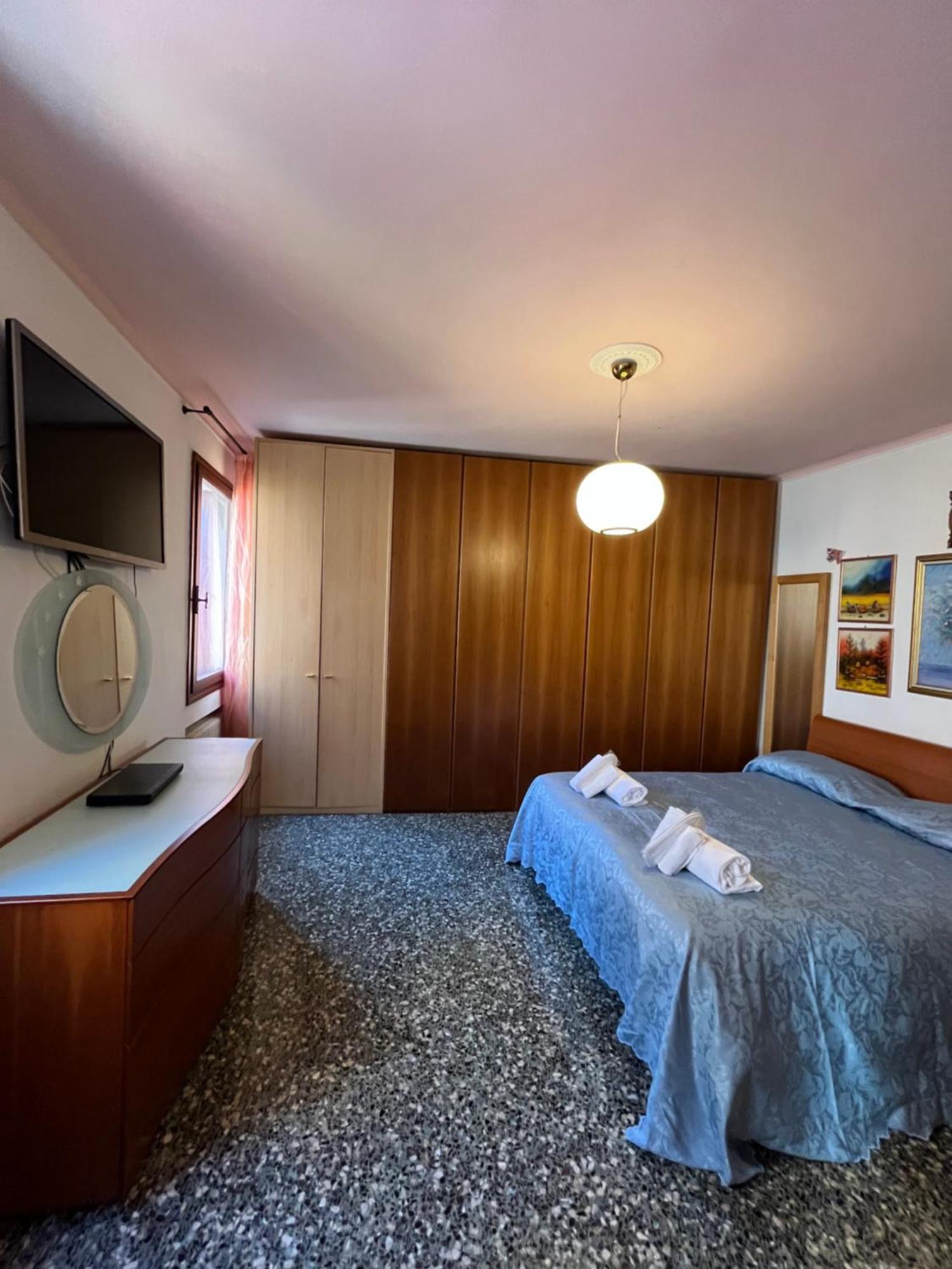 Paradiso Veneziano - 2 Bedrooms Flat With Private Terrace