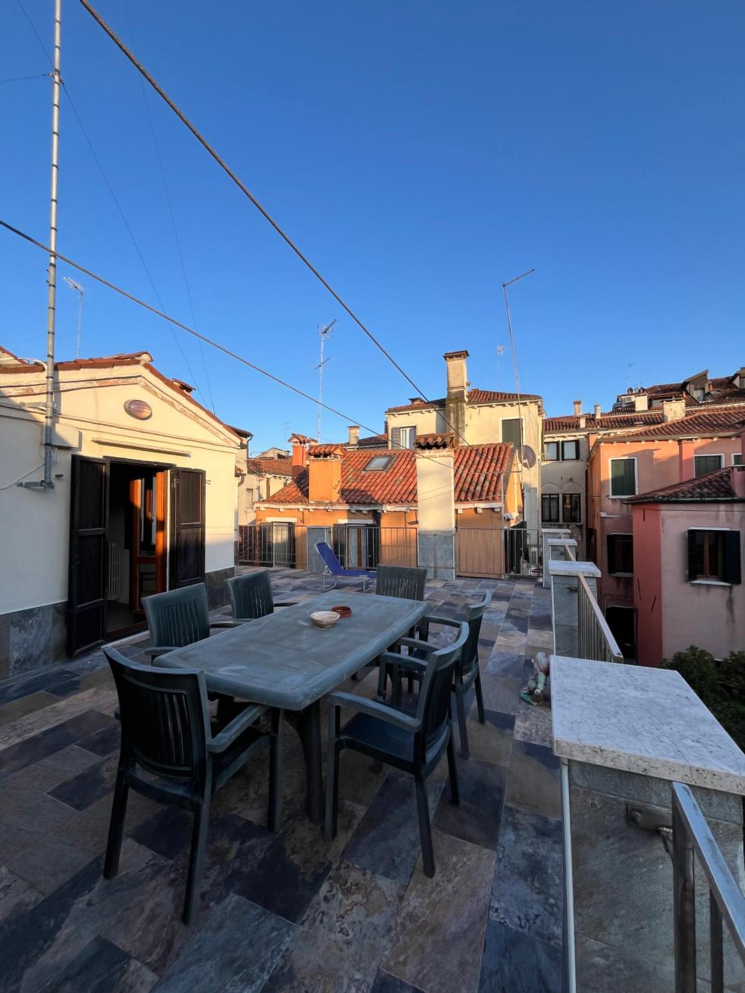 Paradiso Veneziano - 2 Bedrooms Flat With Private Terrace Apartamento